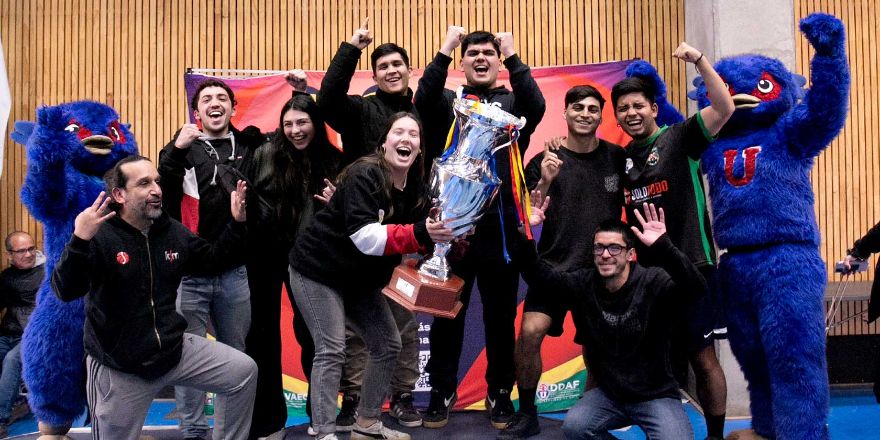 Facultad de Ciencias Físicas y Matemáticas ganó los Juegos Olímpicos Estudiantiles